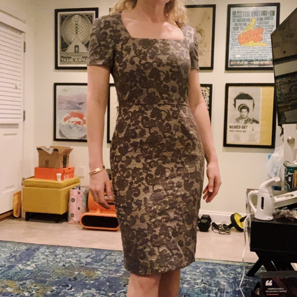Banana Republic grey and beige form fitting dress